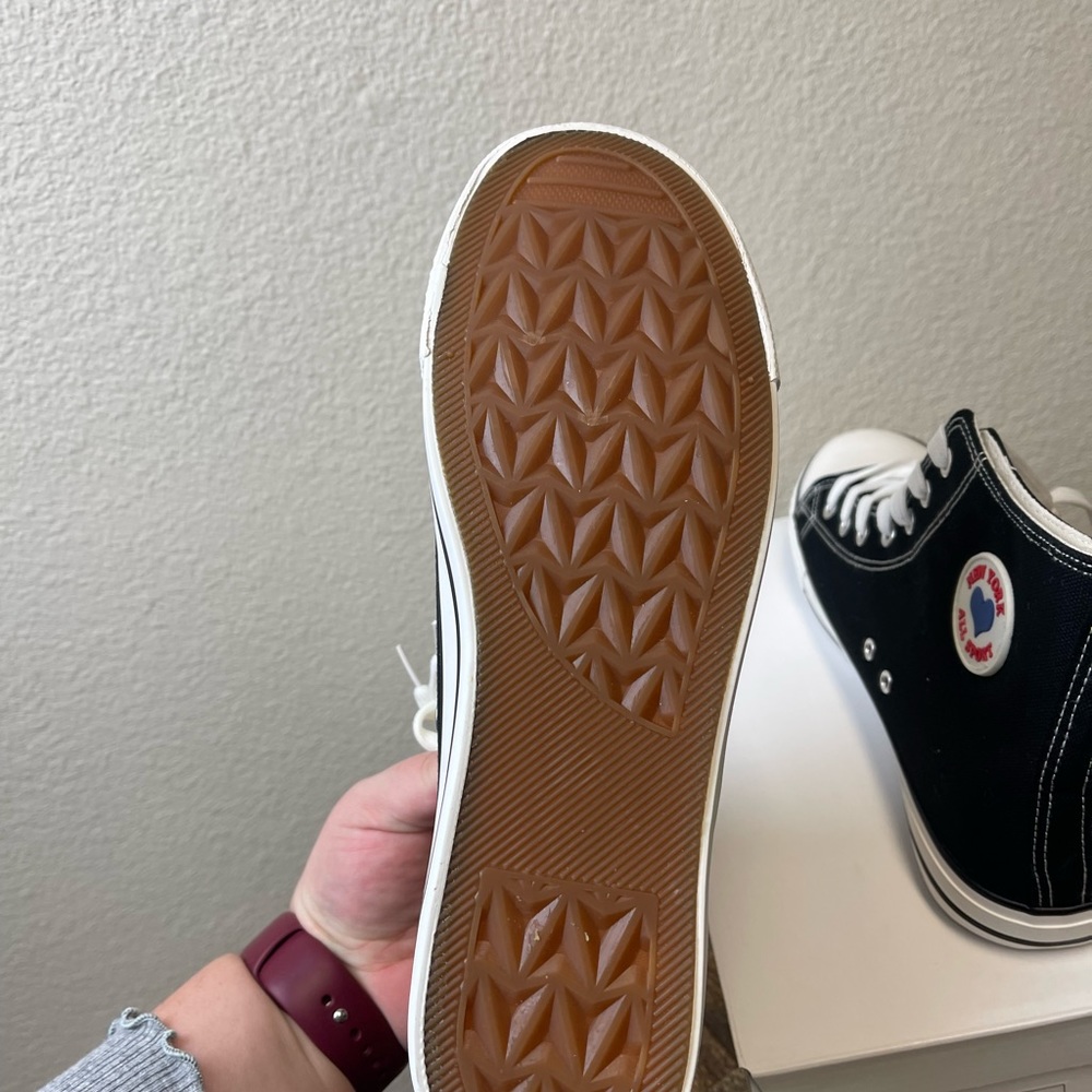 Mens 9.5 Black High Top Sneakers - Picture 5 of 6